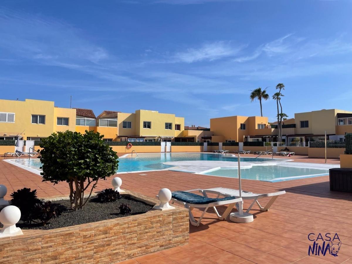 B-Rent Los Delfines Casa Nina 科拉雷侯 外观 照片