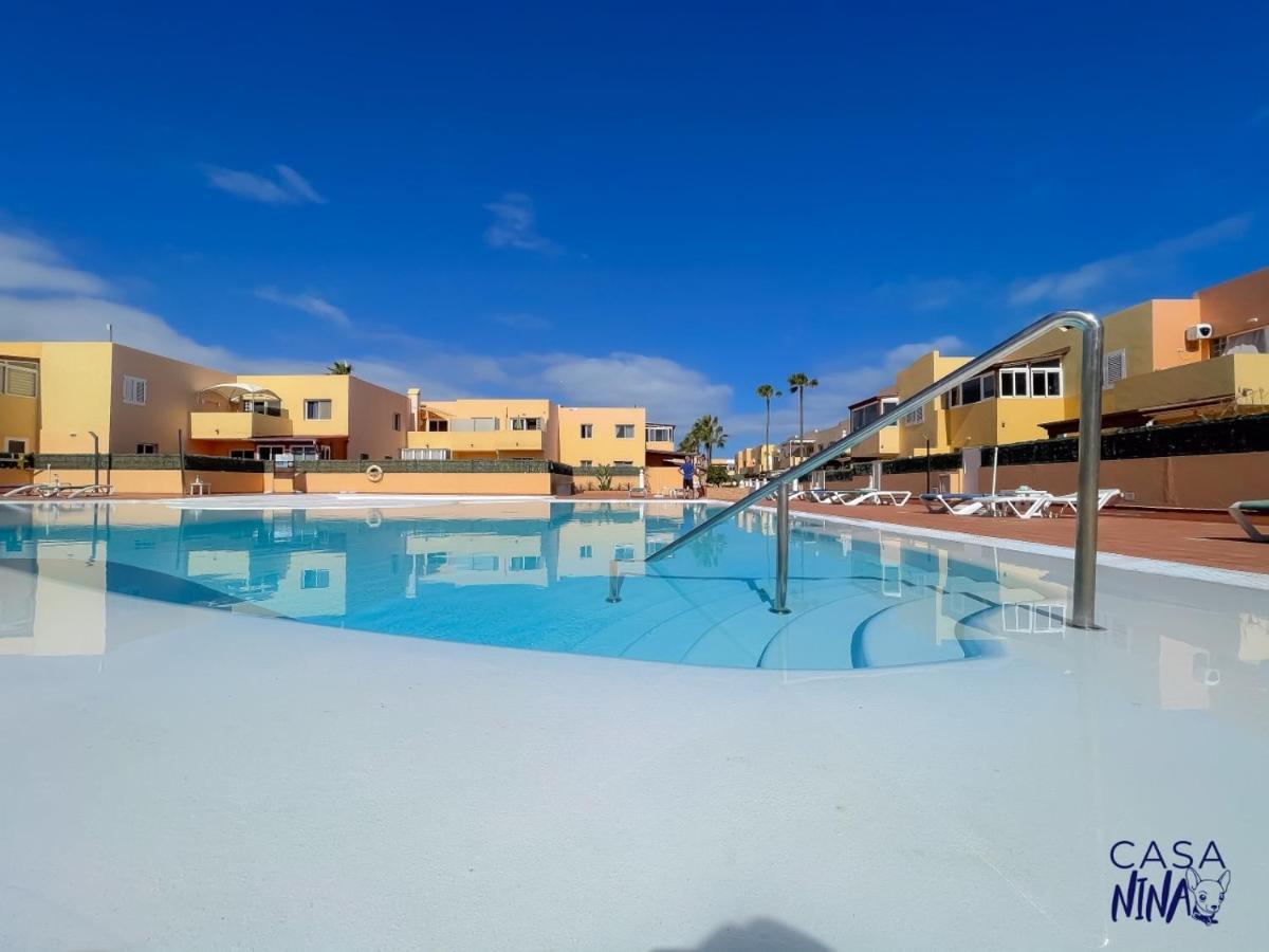 B-Rent Los Delfines Casa Nina 科拉雷侯 外观 照片