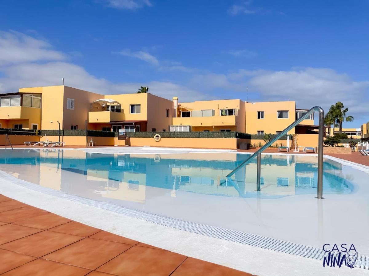 B-Rent Los Delfines Casa Nina 科拉雷侯 外观 照片